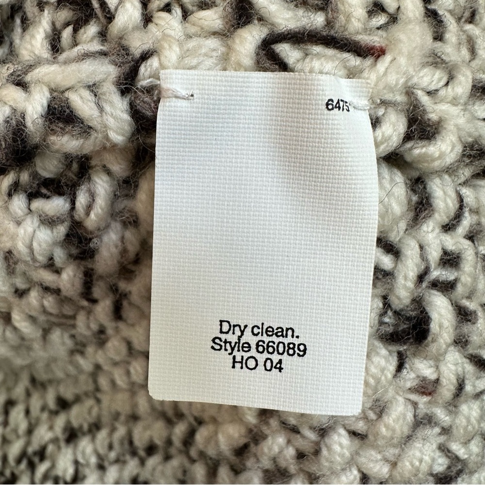 J. CREW Handknit 100% Wool Women's Cardigan Sweater Hook & Eye Closure XS - Picture 3 of 8